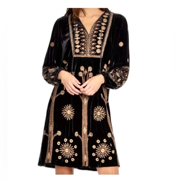 Johnny Was velvet black floral dress 3X NWT Comes with a free gift retail $528. - Picture 7 of 10